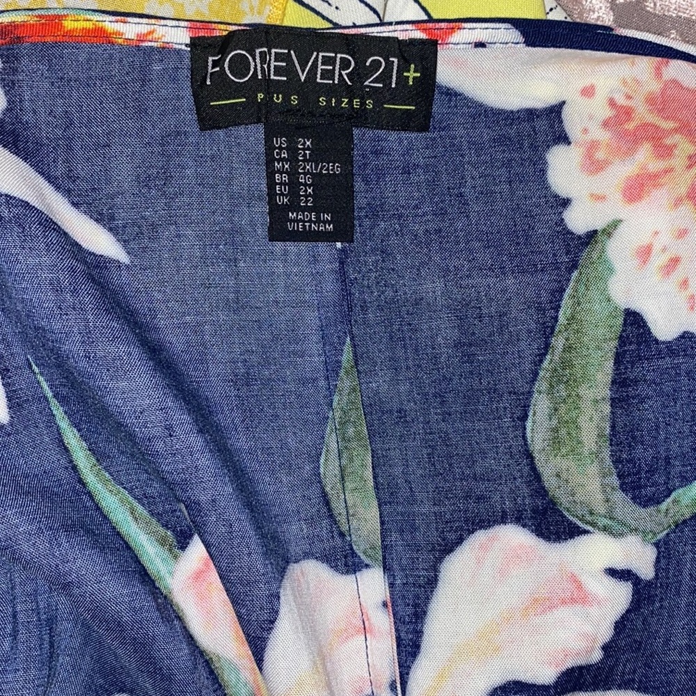 Forever21 - Picture 6 of 6